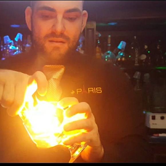 Meet your Posher, Jonny - Picture 1 of 1